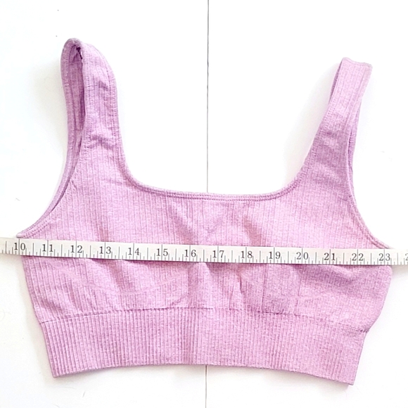 NWOT Ribbed Lavender Sports Bra - Picture 5 of 6